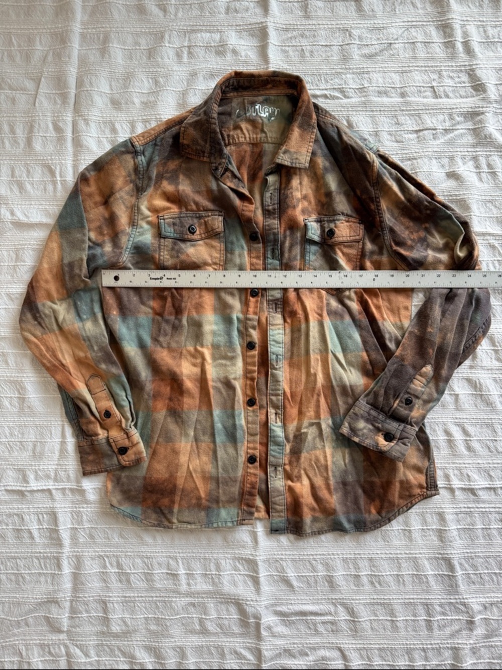 Vintage-Inspired Brown Plaid Button-Up shirt